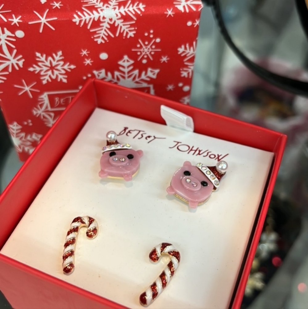 NWT Christmas pigs & candy came by Betsey Johnson